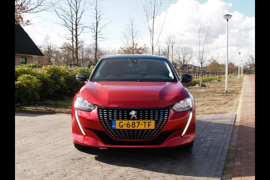 Peugeot 208 1.2 PureTech Blue Lease Allure | Apple Carplay | 100 PK | Two-Tone | Achteruitrijcamera | Navigatie |