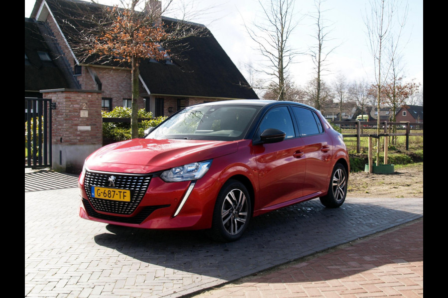 Peugeot 208 1.2 PureTech Blue Lease Allure | Apple Carplay | 100 PK | Two-Tone | Achteruitrijcamera | Navigatie |