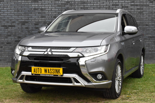 Mitsubishi Outlander 2.4 PHEV Navi/Alcantara-Leder/Camera/Pdc/Standkachel/Trekhaak/Etc.!