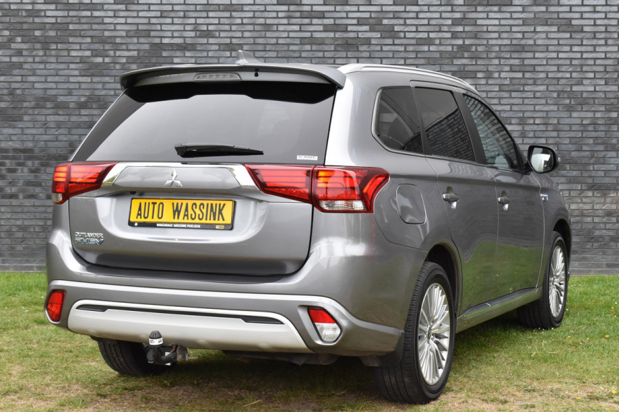 Mitsubishi Outlander 2.4 PHEV Navi/Alcantara-Leder/Camera/Pdc/Standkachel/Trekhaak/Etc.!