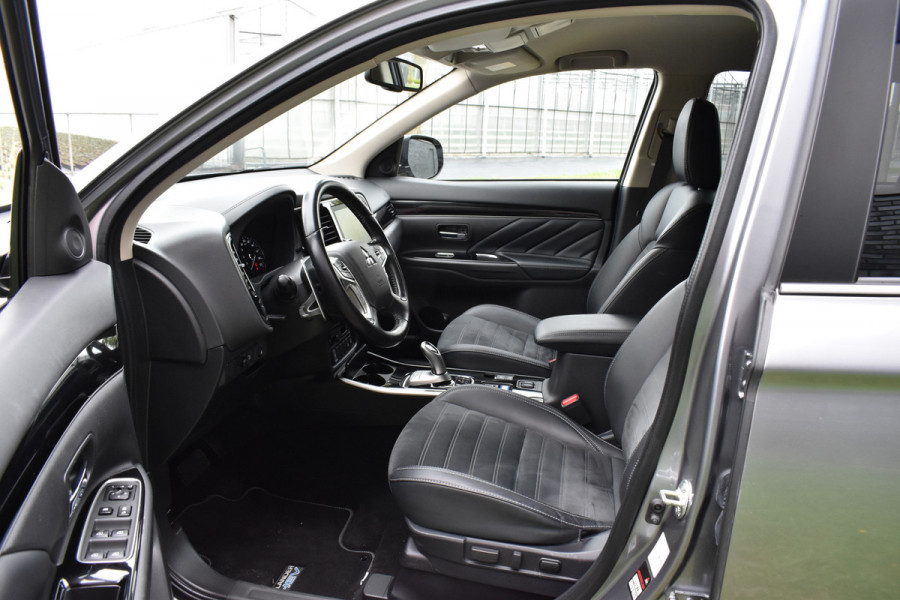 Mitsubishi Outlander 2.4 PHEV Navi/Alcantara-Leder/Camera/Pdc/Standkachel/Trekhaak/Etc.!