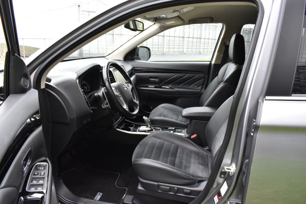 Mitsubishi Outlander 2.4 PHEV Navi/Alcantara-Leder/Camera/Pdc/Standkachel/Trekhaak/Etc.!