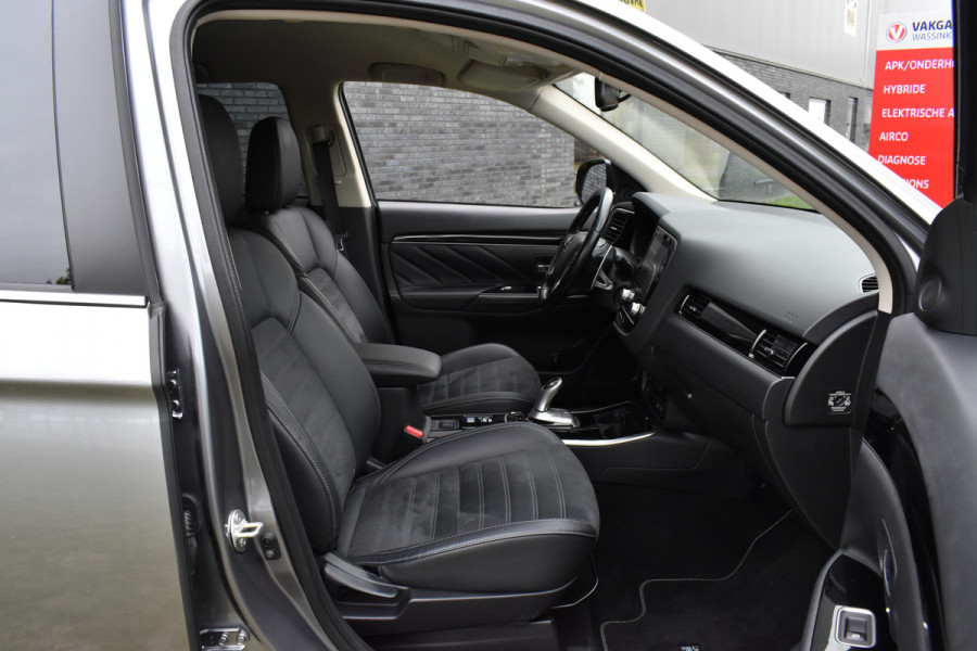 Mitsubishi Outlander 2.4 PHEV Navi/Alcantara-Leder/Camera/Pdc/Standkachel/Trekhaak/Etc.!