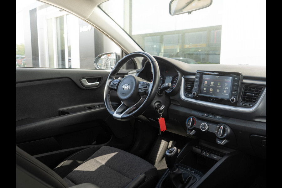 Kia Stonic 1.0 T-GDi DynamicLine | Apple Carplay | 17inch lichtmetalen velgen | Navi