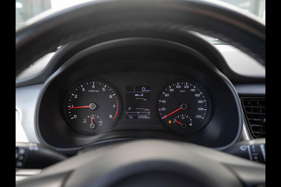 Kia Stonic 1.0 T-GDi DynamicLine | Apple Carplay | 17inch lichtmetalen velgen | Navi