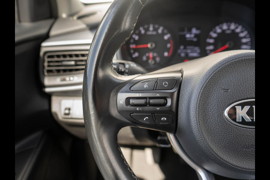 Kia Stonic 1.0 T-GDi DynamicLine | Apple Carplay | 17inch lichtmetalen velgen | Navi