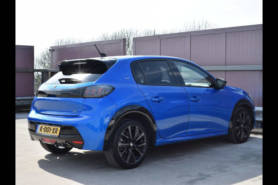 Peugeot 208 1.2 PureTech GT Pack PANORAMADAK | AUTOMAAT | NAVIGATIE / CARPLAY | ACHTERUITRIJCAMERA MET SENSOREN |