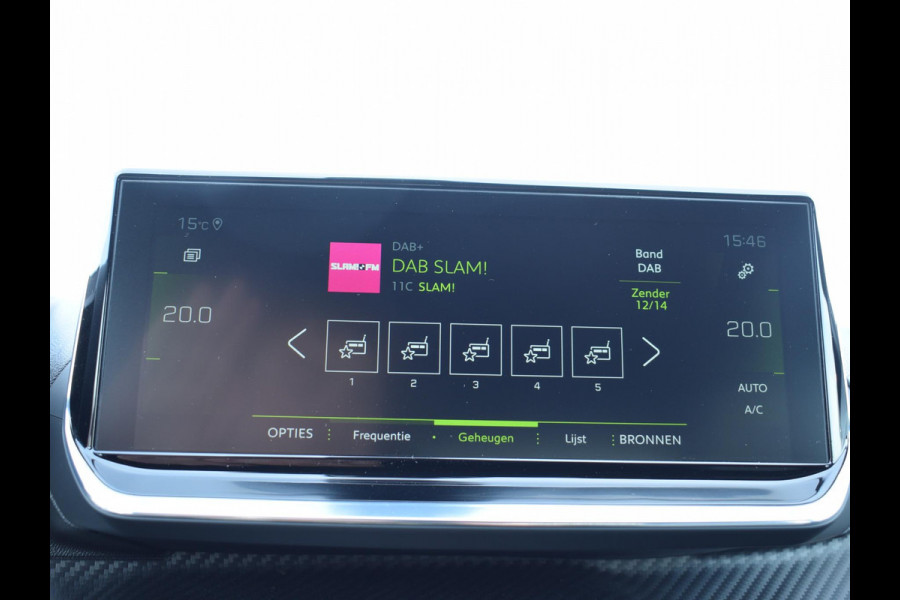Peugeot 208 1.2 PureTech GT Pack PANORAMADAK | AUTOMAAT | NAVIGATIE / CARPLAY | ACHTERUITRIJCAMERA MET SENSOREN |