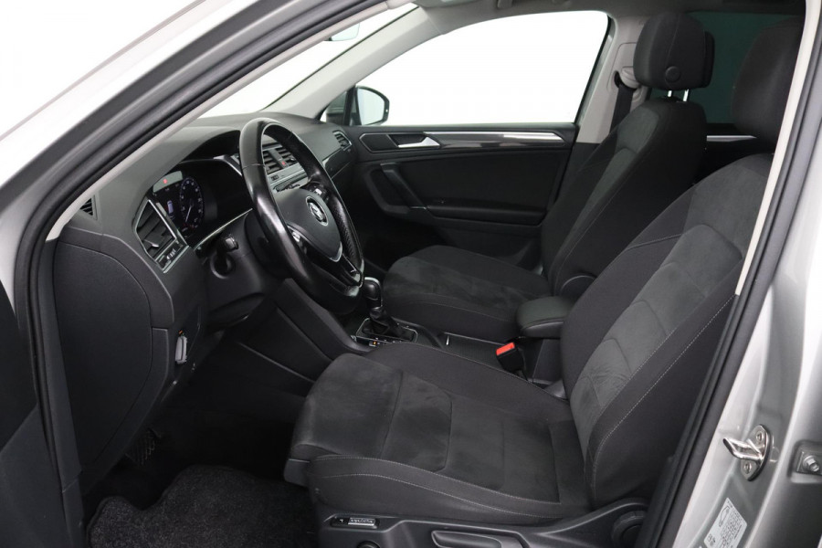 Volkswagen Tiguan 1.4 TSI ACT Highline (PANORAMADAK, PARKEERSENSOREN, TREKHAAK, CRUISE, NAVIGATIE, STOELVERWARMING, CAMERA)