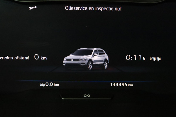 Volkswagen Tiguan 1.4 TSI ACT Highline (PANORAMADAK, PARKEERSENSOREN, TREKHAAK, CRUISE, NAVIGATIE, STOELVERWARMING, CAMERA)