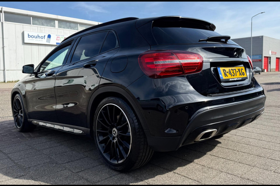 Mercedes-Benz GLA 180 Business Solution AMG Limited