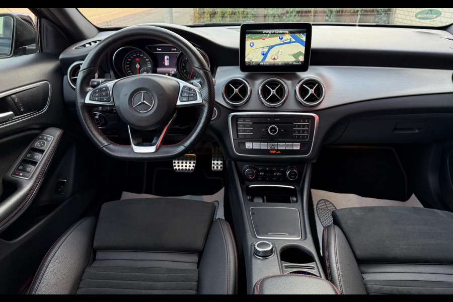 Mercedes-Benz GLA 180 Business Solution AMG Limited