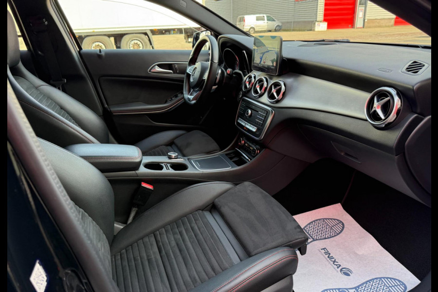 Mercedes-Benz GLA 180 Business Solution AMG Limited