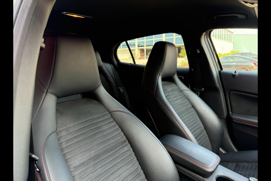 Mercedes-Benz GLA 180 Business Solution AMG Limited
