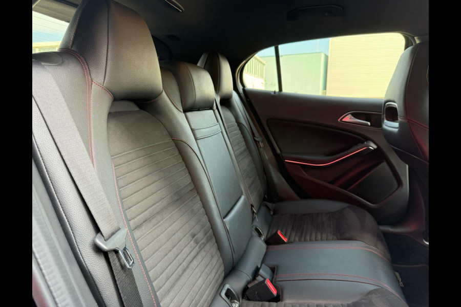 Mercedes-Benz GLA 180 Business Solution AMG Limited