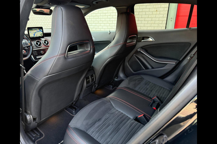 Mercedes-Benz GLA 180 Business Solution AMG Limited