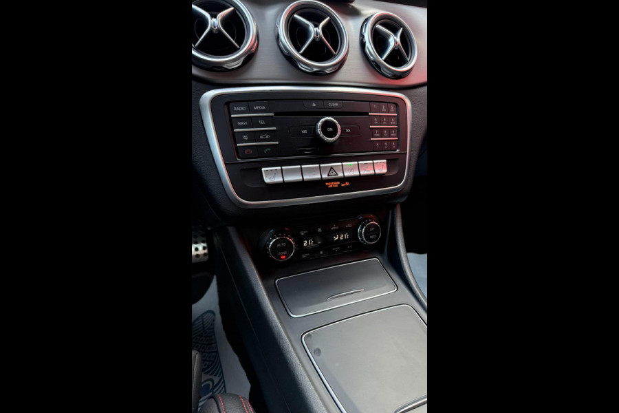 Mercedes-Benz GLA 180 Business Solution AMG Limited