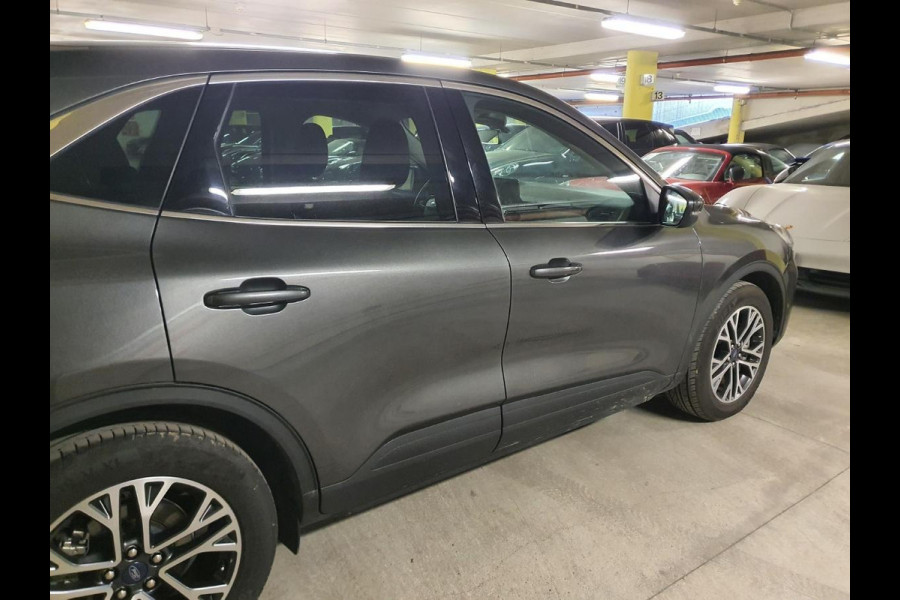 Ford Kuga 2.5 PHEV Titanium | Adaptive cruise control | Navigatie | Camera | Elektrisch achterklep