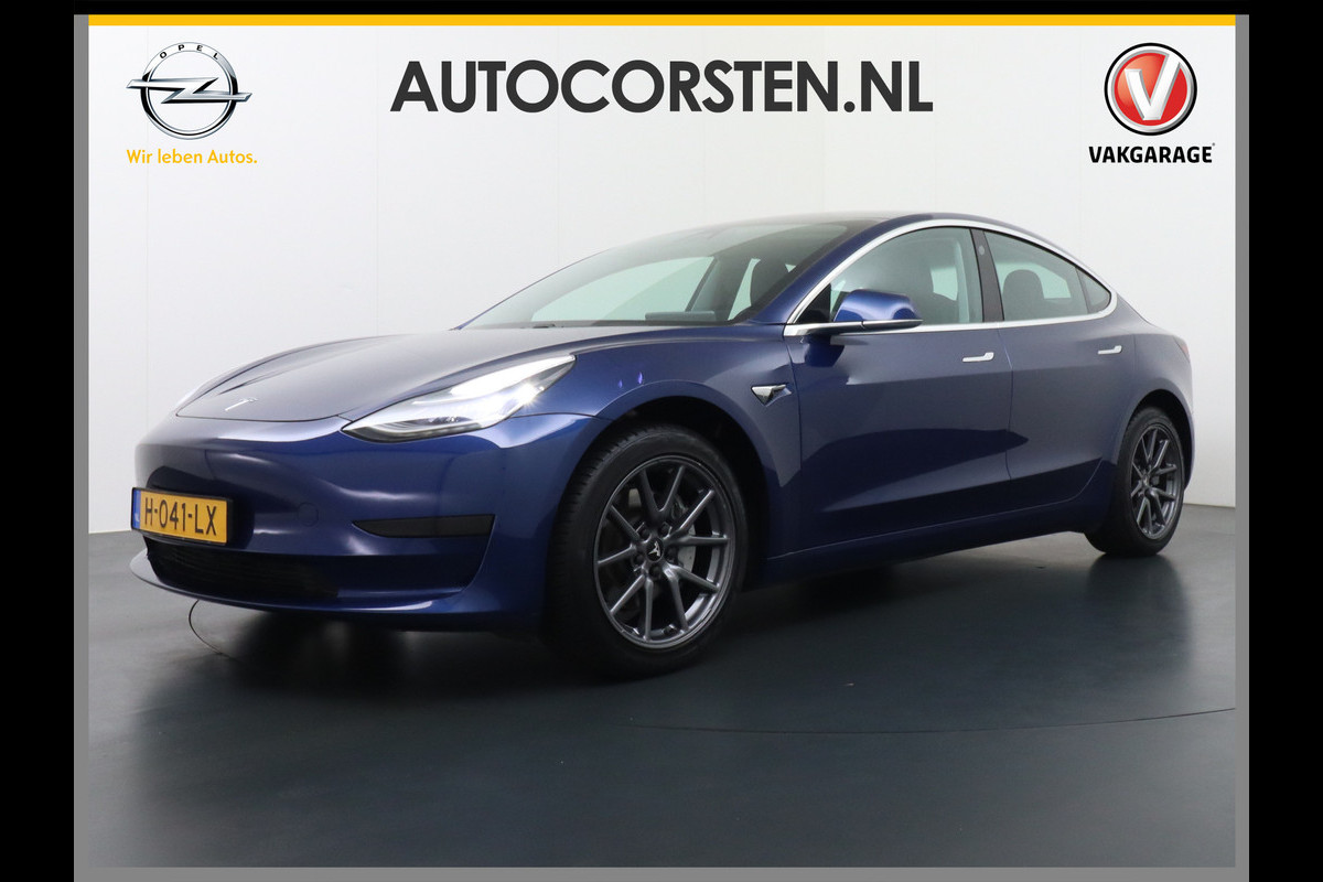 Tesla Model 3 2020 RWD SR+ 60kWh 325PK FSD-3 Computer AutoPilot Leder PanoDak Adaptive-Cruise Lmv 18" Camera's Elektr.-Stuur+Stoelen+Spiegels+ Navi LED Comfortstoelen ACC DAB Voorverwarmen interieur en Keyless via App Origineel Nederlandse auto tot 11kw laden thuis! Garantie Accu en motor tot 18-03-2028/160.000km 1.584kg licht! Tesla Model 3 2020 RWD SR+ 60kWh 325PK FSD-3 Computer AutoPilot Leder PanoDak Adaptive-Cruise Lmv 18" Camera's Elektr.-Stuur+Stoelen+Spiegels+ Navi LED Comfortstoelen ACC DAB Voorverwarmen interieur en Keyless via App Origineel Nederlandse auto tot 11kw laden thuis! Garantie Accu en motor tot 18-03-2028/160.000km 1.584kg licht!