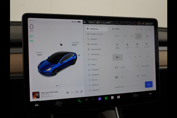 Tesla Model 3 2020 RWD SR+ 60kWh 325PK FSD-3 Computer AutoPilot Leder PanoDak Adaptive-Cruise Lmv 18" Camera's Elektr.-Stuur+Stoelen+Spiegels+ Navi LED Comfortstoelen ACC DAB Voorverwarmen interieur en Keyless via App Origineel Nederlandse auto tot 11kw laden thuis! Garantie Accu en motor tot 18-03-2028/160.000km 1.584kg licht!
