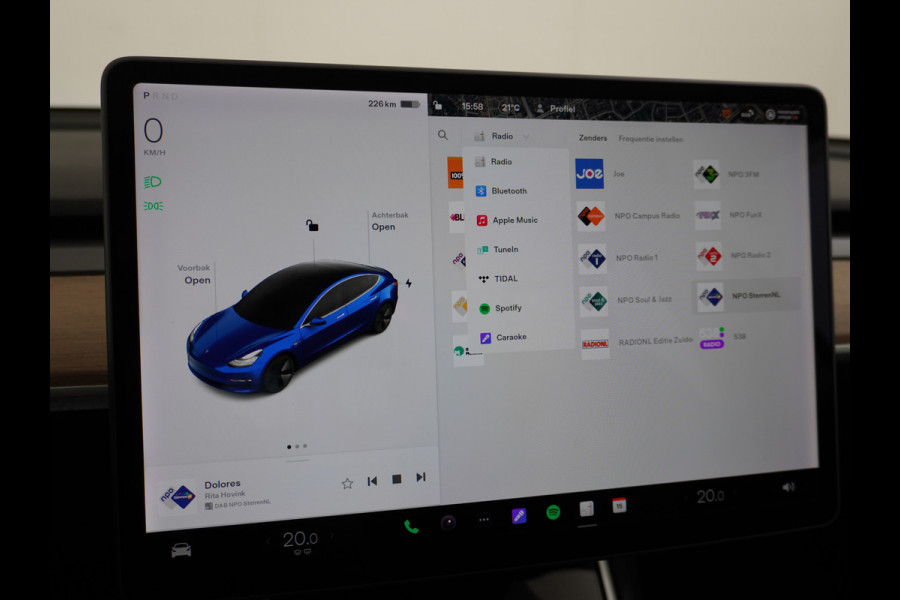 Tesla Model 3 2020 RWD SR+ 60kWh 325PK FSD-3 Computer AutoPilot Leder PanoDak Adaptive-Cruise Lmv 18" Camera's Elektr.-Stuur+Stoelen+Spiegels+ Navi LED Comfortstoelen ACC DAB Voorverwarmen interieur en Keyless via App Origineel Nederlandse auto tot 11kw laden thuis! Garantie Accu en motor tot 18-03-2028/160.000km 1.584kg licht!