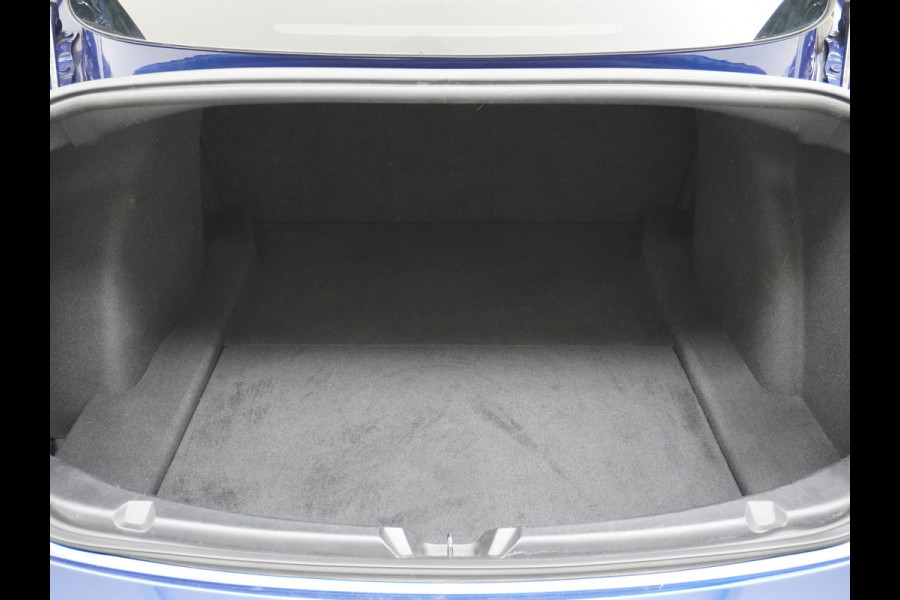 Tesla Model 3 2020 RWD SR+ 60kWh 325PK FSD-3 Computer AutoPilot Leder PanoDak Adaptive-Cruise Lmv 18" Camera's Elektr.-Stuur+Stoelen+Spiegels+ Navi LED Comfortstoelen ACC DAB Voorverwarmen interieur en Keyless via App Origineel Nederlandse auto tot 11kw laden thuis! Garantie Accu en motor tot 18-03-2028/160.000km 1.584kg licht!