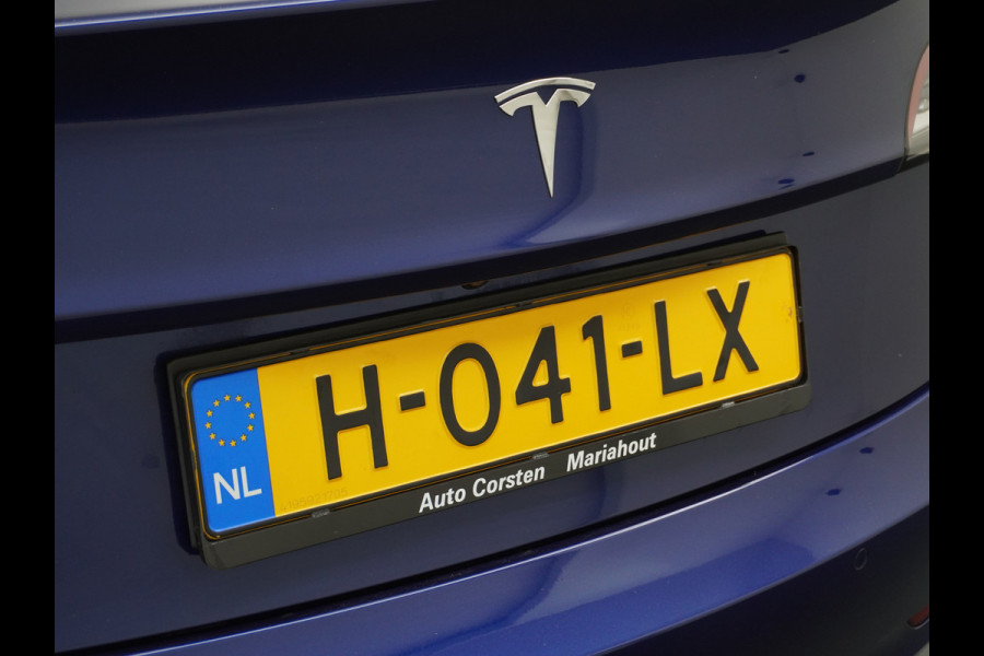 Tesla Model 3 2020 RWD SR+ 60kWh 325PK FSD-3 Computer AutoPilot Leder PanoDak Adaptive-Cruise Lmv 18" Camera's Elektr.-Stuur+Stoelen+Spiegels+ Navi LED Comfortstoelen ACC DAB Voorverwarmen interieur en Keyless via App Origineel Nederlandse auto tot 11kw laden thuis! Garantie Accu en motor tot 18-03-2028/160.000km 1.584kg licht!