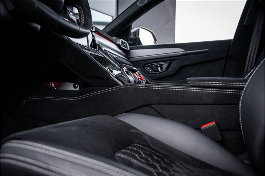 Lamborghini Urus 4.0 V8 Performante - Akrapovic | Panorama | Carbon | B&O