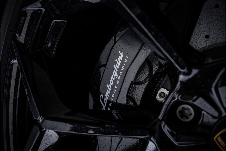 Lamborghini Urus 4.0 V8 Performante - Akrapovic | Panorama | Carbon | B&O