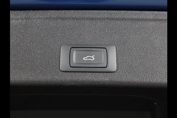 Audi A4 Avant 40 TFSI S edition Competition 204 pk S-tronic | Verlengde garantie | Navigatie | Elektr. trekhaak | Parkeersensoren | Cruise control | Stoelverwarming | LED koplampen |