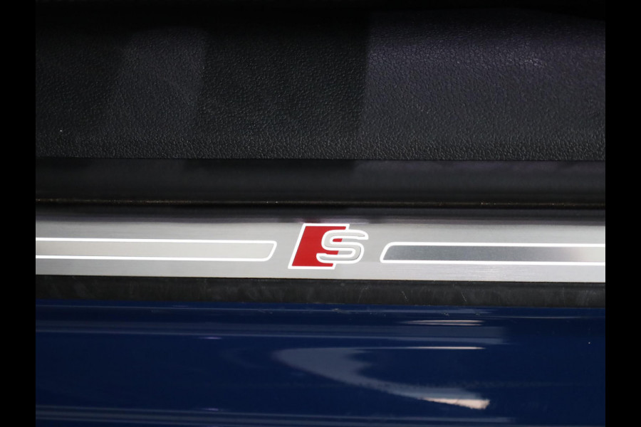 Audi A4 Avant 40 TFSI S edition Competition 204 pk S-tronic | Verlengde garantie | Navigatie | Elektr. trekhaak | Parkeersensoren | Cruise control | Stoelverwarming | LED koplampen |