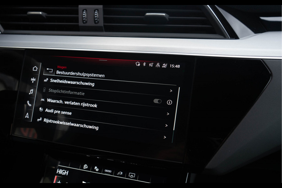 Audi e-tron S Quattro 371kW / Luchtvering/ Standkachel/ Bang & Olufsen Sound System/ Panoramadak/ 371kW (504PK)
