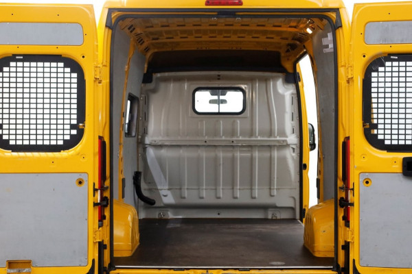 Peugeot Boxer 335 2.0 BlueHDI 130pk E6 L2H2 Premium Airco 10-2019