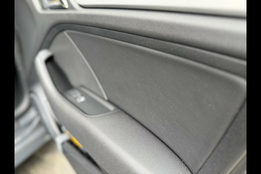Audi A3 Sportback 1.5 TFSI CoD Sport S Line Edition Automaat | Apple CarPlay | Adaptieve cruise control | Lane assist | Bang&Olufsen aud