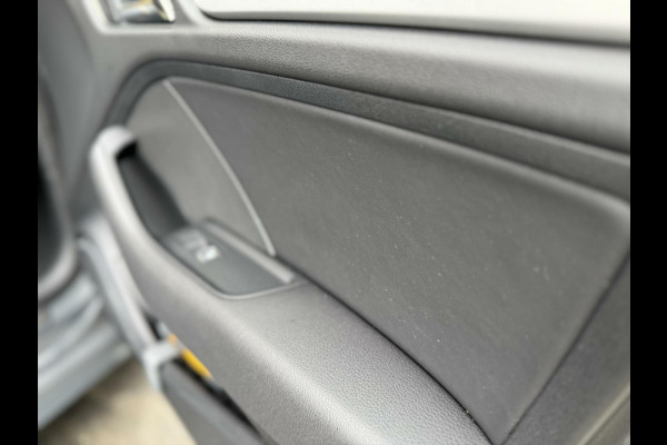 Audi A3 Sportback 1.5 TFSI CoD Sport S Line Edition Automaat | Apple CarPlay | Adaptieve cruise control | Lane assist | Bang&Olufsen aud