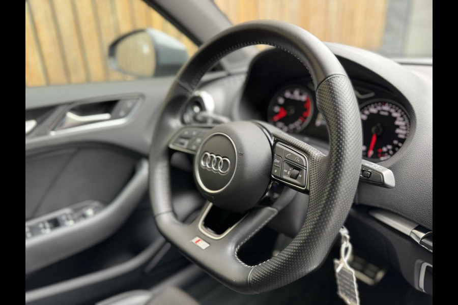 Audi A3 Sportback 1.5 TFSI CoD Sport S Line Edition Automaat | Apple CarPlay | Adaptieve cruise control | Lane assist | Bang&Olufsen aud