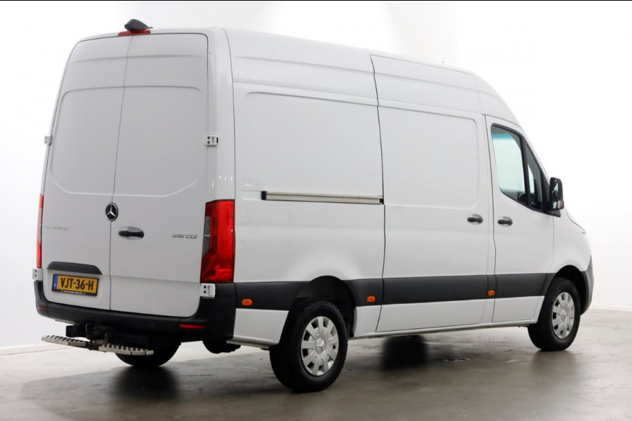 Mercedes-Benz Sprinter 315 CDI 150pk RWD 9G Automaat L2H2 Navi/Camera Trekhaak 3500kg 03-2021