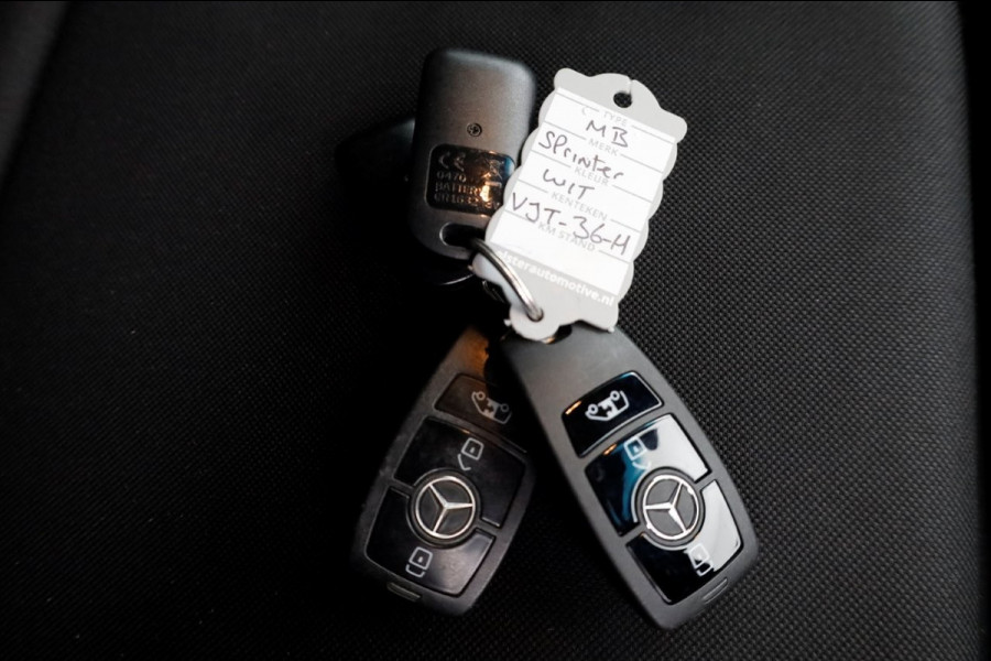 Mercedes-Benz Sprinter 315 CDI 150pk RWD 9G Automaat L2H2 Navi/Camera Trekhaak 3500kg 03-2021