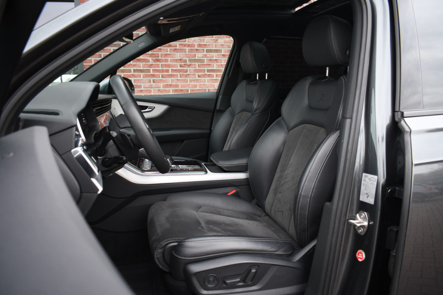 Audi Q7 55 TFSI e quattro S-Line int+ext Pano 22inch Optic-Black Luchtvering