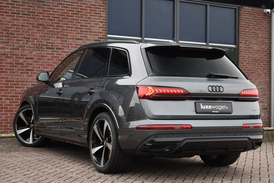Audi Q7 55 TFSI e quattro S-Line int+ext Pano 22inch Optic-Black Luchtvering