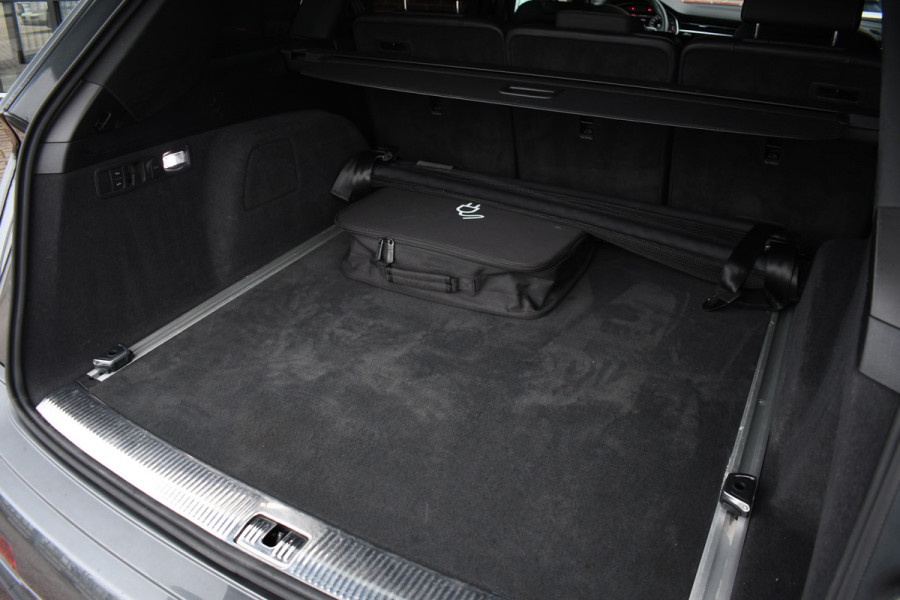 Audi Q7 55 TFSI e quattro S-Line int+ext Pano 22inch Optic-Black Luchtvering