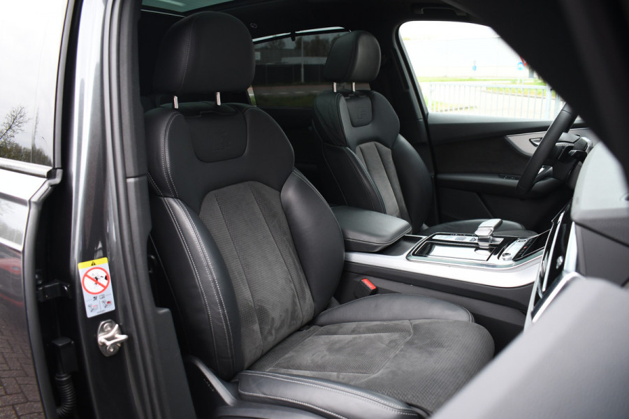 Audi Q7 55 TFSI e quattro S-Line int+ext Pano 22inch Optic-Black Luchtvering