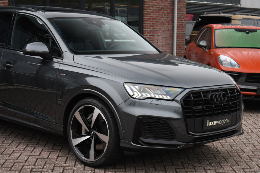 Audi Q7 55 TFSI e quattro S-Line int+ext Pano 22inch Optic-Black Luchtvering