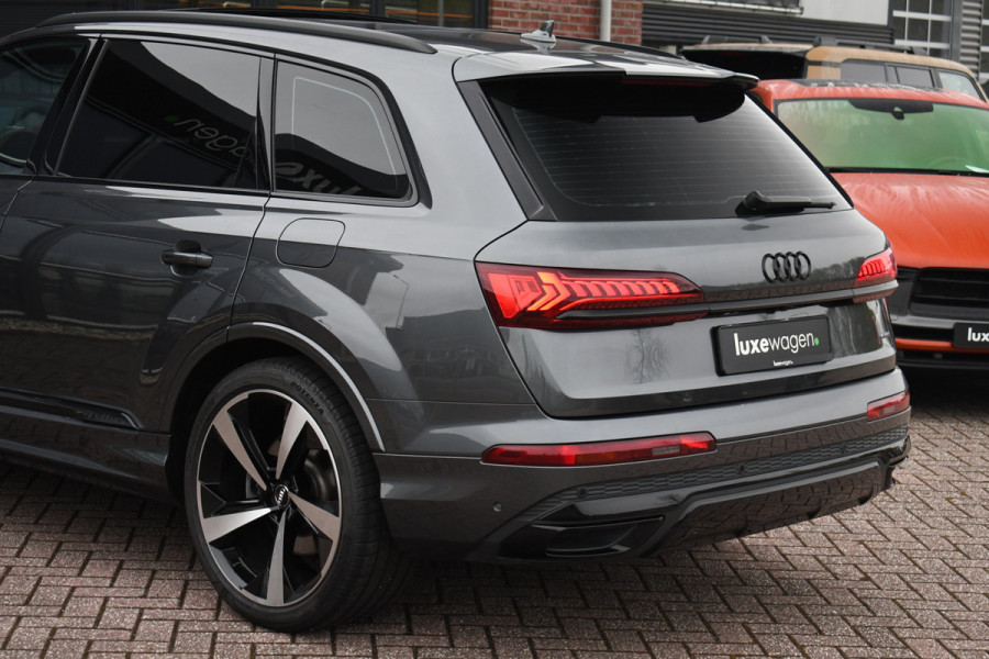 Audi Q7 55 TFSI e quattro S-Line int+ext Pano 22inch Optic-Black Luchtvering