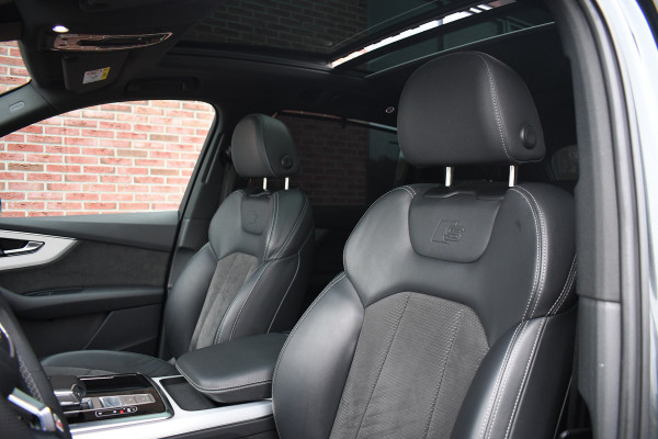 Audi Q7 55 TFSI e quattro S-Line int+ext Pano 22inch Optic-Black Luchtvering