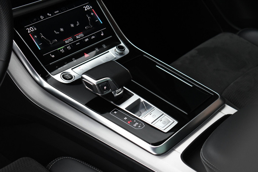 Audi Q7 55 TFSI e quattro S-Line int+ext Pano 22inch Optic-Black Luchtvering