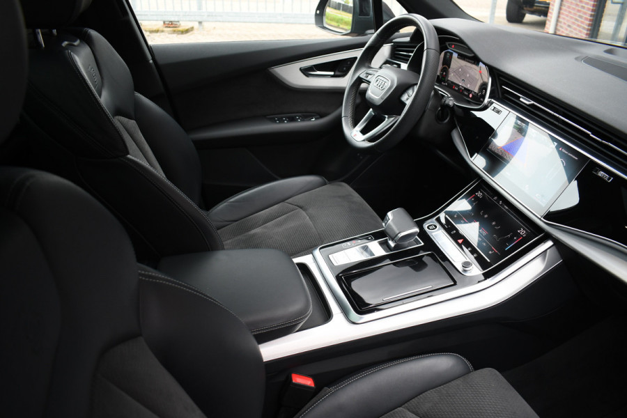 Audi Q7 55 TFSI e quattro S-Line int+ext Pano 22inch Optic-Black Luchtvering