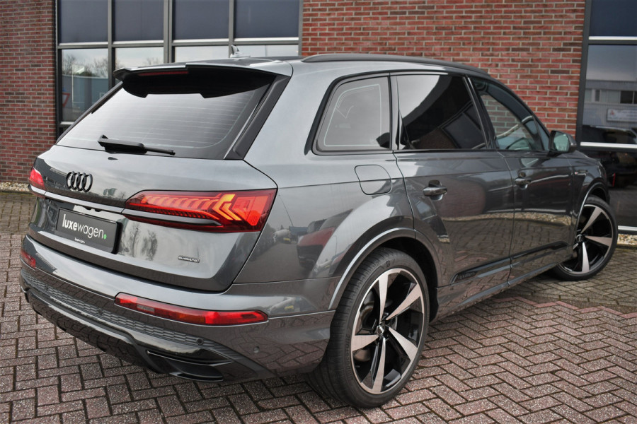 Audi Q7 55 TFSI e quattro S-Line int+ext Pano 22inch Optic-Black Luchtvering