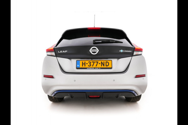 Nissan Leaf N-Connecta 40 kWh (INCL-BTW)  Aut. *ADAPTIVE-CRUISE | NAVI-FULLMAP | SURROUND-VIEW | CARPLAY | KEYLESS | BLIND-SPOT |  DIGI-COCKPIT | COMFORT-SEATS | DAB | ECC | PDC | HEATED-SEATS | 17"ALU*