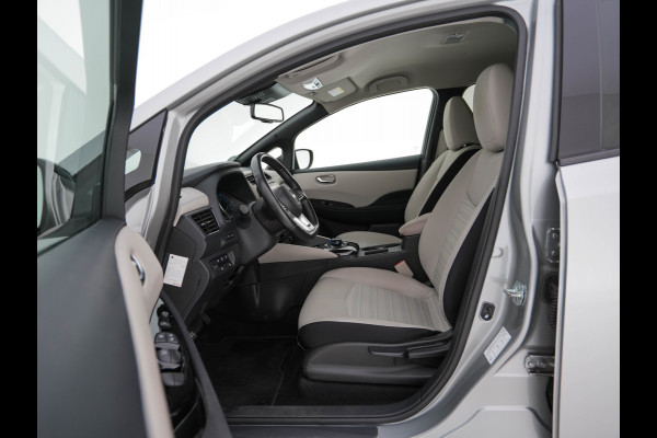 Nissan Leaf N-Connecta 40 kWh (INCL-BTW)  Aut. *ADAPTIVE-CRUISE | NAVI-FULLMAP | SURROUND-VIEW | CARPLAY | KEYLESS | BLIND-SPOT |  DIGI-COCKPIT | COMFORT-SEATS | DAB | ECC | PDC | HEATED-SEATS | 17"ALU*